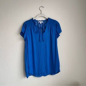 Elegant Blue Short-Sleeve Blouse